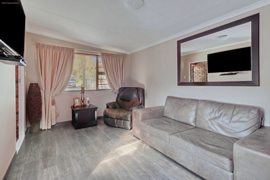 2 Bedroom Property for Sale in Azalea Park Eastern Cape